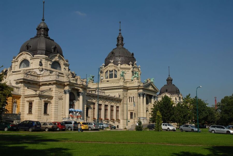 Budapest: City Discovery Tour - Who should book this Budapest City Discovery Tour