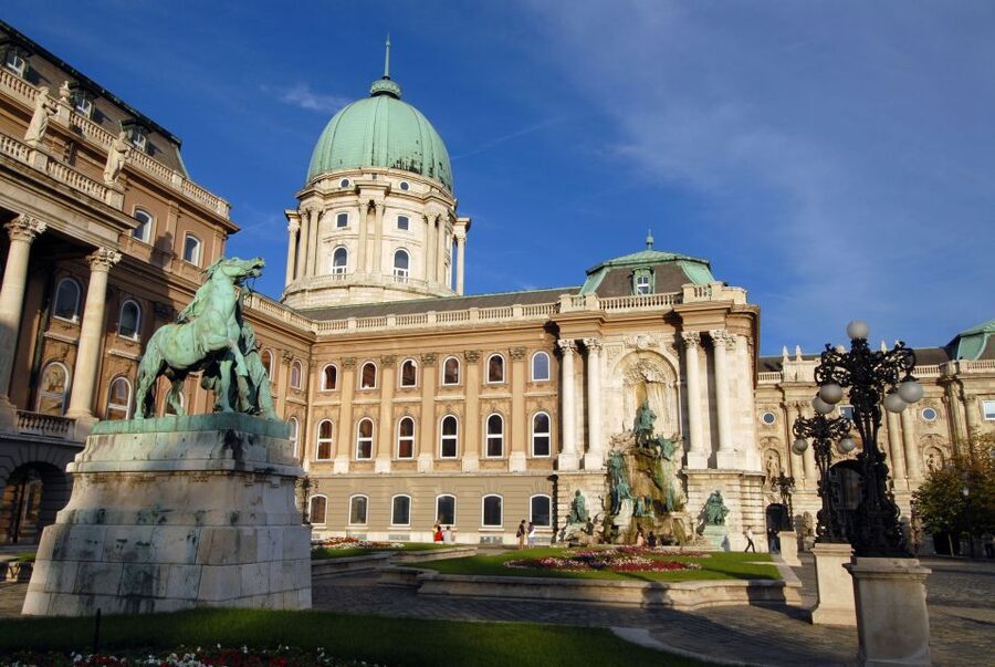 Budapest: City Discovery Tour - Castle District sights and Fisherman’s Bastion, where the best photos happen
