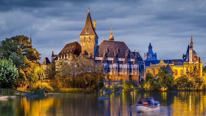 Budapest: City Park- True Crime of Hungary- Walking Tour - Price and 105 Minutes: Does $20 Feel Like a Win?