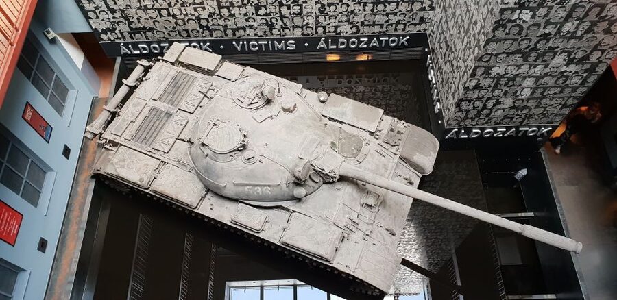 Budapest: Communist History Tour with House of Terror Option - The guides make or break the experience