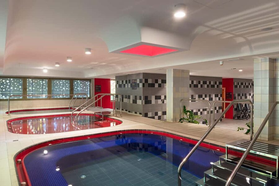 Budapest: Csillaghegyi Árpád Spring Baths Entry Ticket - Children’s World on weekends: fun for kids, clear adult boundaries