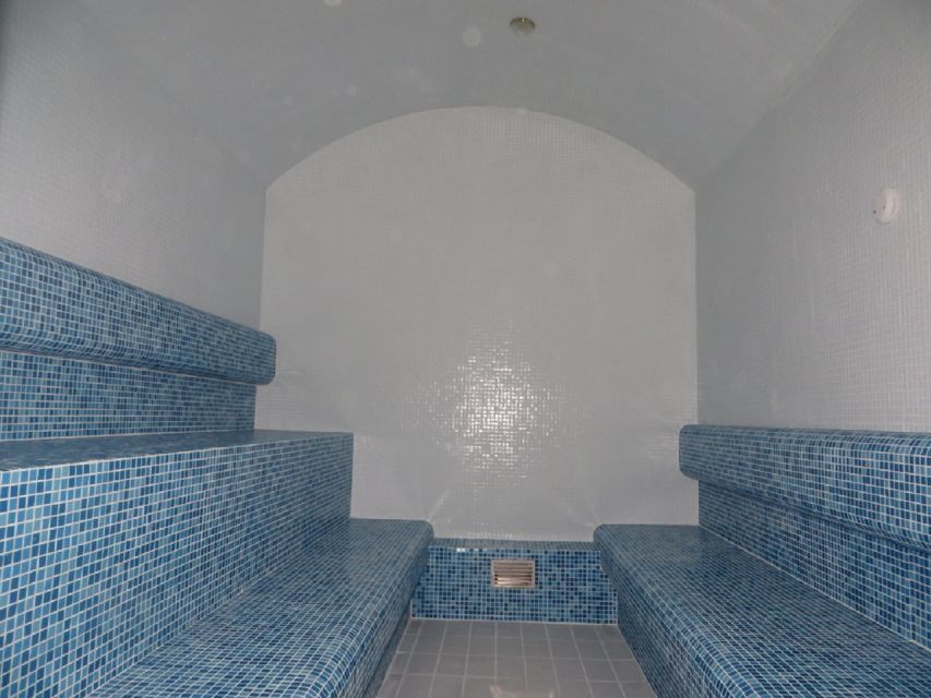 Budapest: Dandar Thermal Bath Full-Day Admission - The thermal pools: where the day really happens