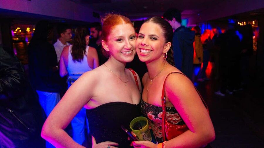 Budapest: Danube Beat Party Cruise with DJ & Drink Packages - DJ, music, photographer, and service: what you are paying for