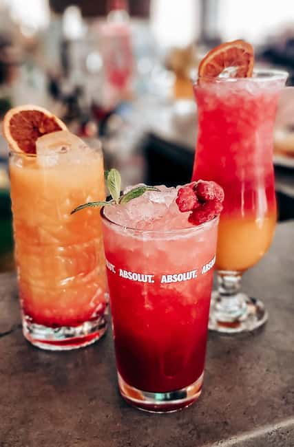 Budapest: Danube Cruise with Folk Dancing and Drinks - The 3 included drinks: how I’d plan your sip-and-see