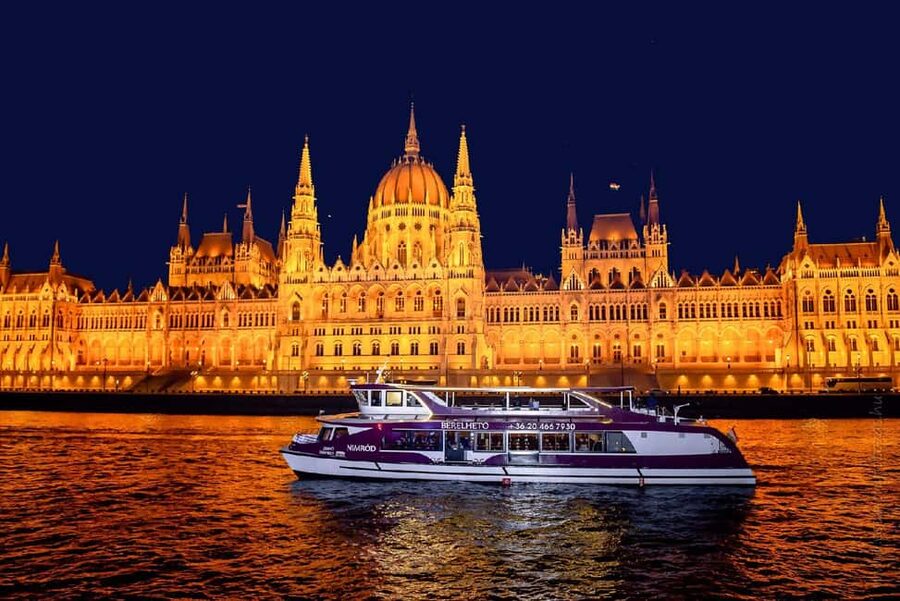 Budapest: Danube Cruise with Folk Dancing and Drinks - Seats, sound, and that small-boat stage reality