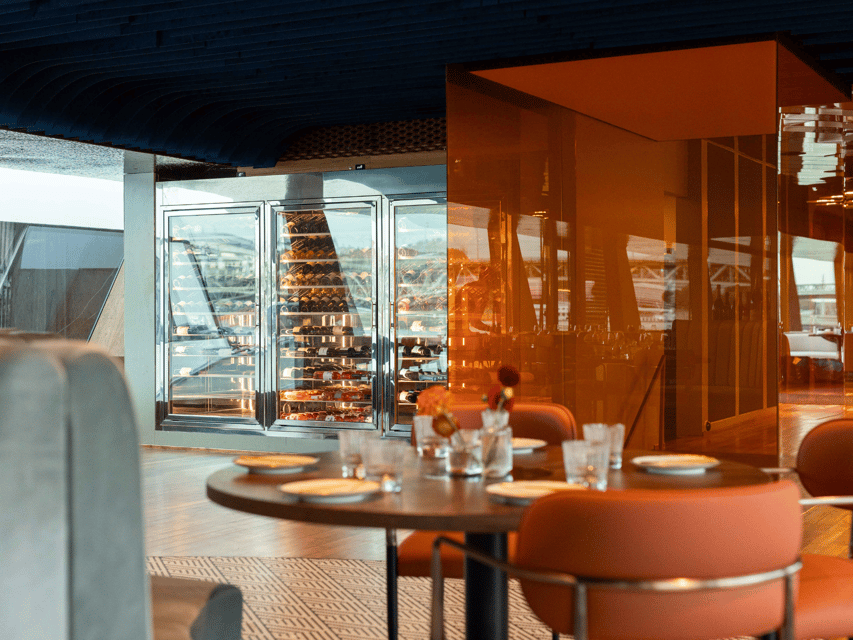 Budapest: Dinner Cruise with Live Music & Unlimited Drinks - Key highlights worth your time