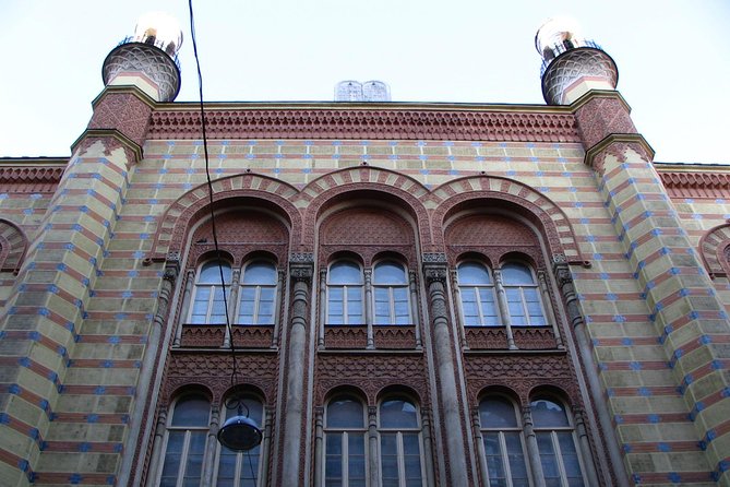 Budapest Dohany, Heroes', Rumbach synagogues & Jewish Ghetto Tour - Carl Lutz Memorial, Spinoza Színház, and where kosher flodni fits in