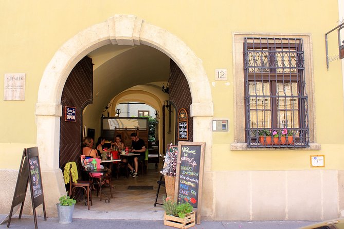 Budapest E-bike Tour - Opera House stop plus Hungarian history, without a museum day