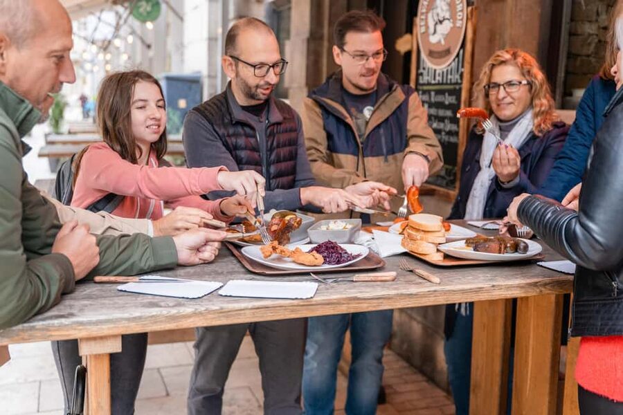 Budapest: Eat the Street, food tour with wine, 16+ tasting - Meeting point at Fővám tér, then into the IX district food scene