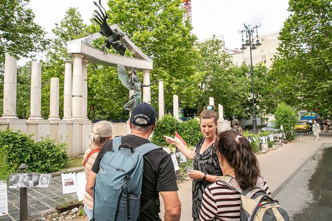 Budapest Essentials Private Tour Highlights and Hidden Gems - Danube Icons: From Szechenyi Lanchid to the Shoes Memorial