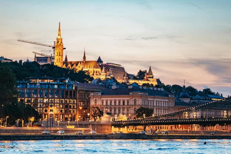 Budapest: Evening Cruise with 4-Course Dinner - Service Quality: The Human Touch That Makes It Feel Worth It