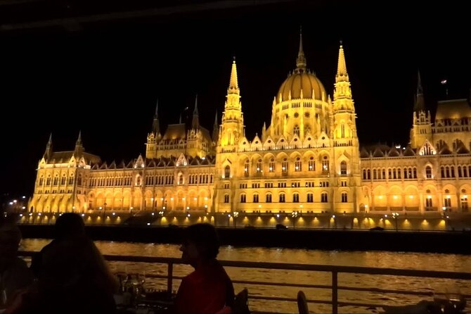 Budapest Evening Sightseeing Cruise with your own Chauffeur - How the 2 hours 15 minutes usually plays out in real life