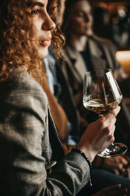 Budapest: Exclusive Wine Tasting with Tapas at DiVino Bar - Price and value: is $54 for 1 hour worth it?