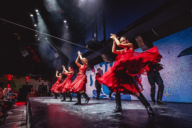 Budapest: Folklore Revue Show with Unlimited Dinner & Drinks - What Happens During the 50 Minute Performance