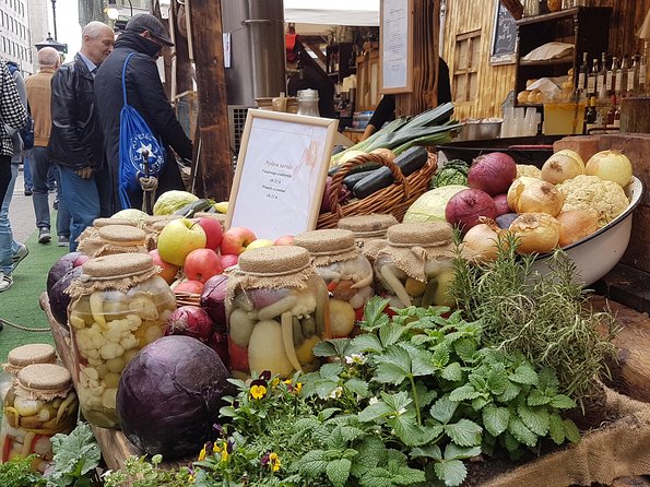 Budapest Foodie Tour - A 4-hour Budapest foodie walk that actually fits real sightseeing