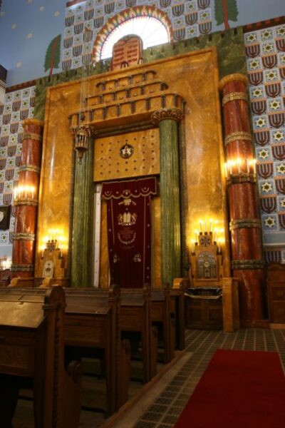Budapest Grand Half-Day Jewish Heritage Tour