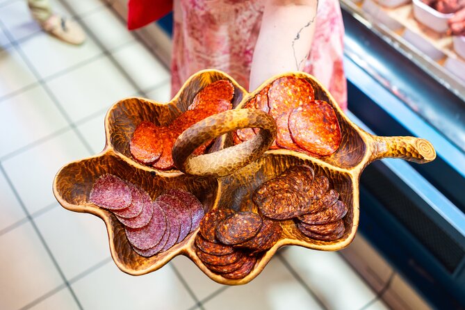 Budapest Grand Market Tasting Tour - Small Group & Local Guide - The Central Market Hall stop, and how the guide makes it click