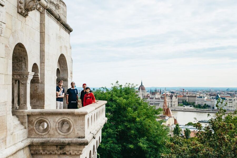 Budapest: Grand Sightseeing Bike Tour - Margaret Island Reset Before the Big Landmarks
