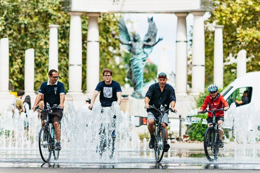 Budapest: Grand Sightseeing Bike Tour - Parliament, Freedom Square, and St. Stephen’s Basilica in One Sweep