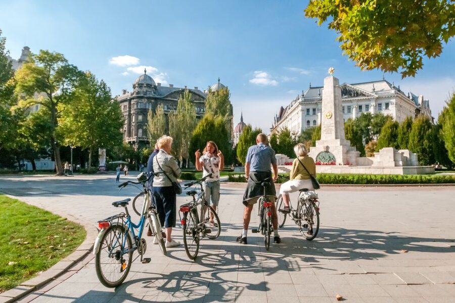 Budapest: Guided City Discovery Bike Tour - Andrássy Street and Nagymező Utca: the fashionable face of Pest