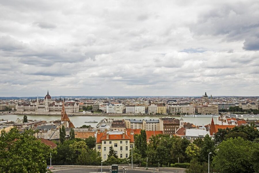 Budapest: Guided City Tour by E-Bike - Margaret Bridge and Margaret Island: a breather in the middle