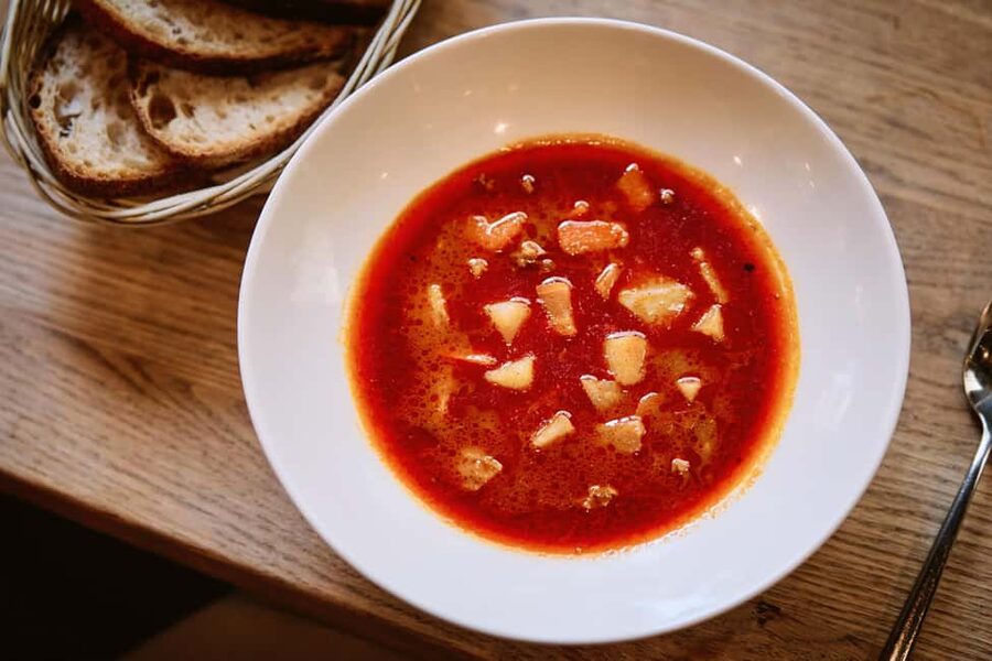 Budapest Guided Food Walking Tour with Drinks Included - What You Eat: Lángos, Nokedli, Soup, and Flódni