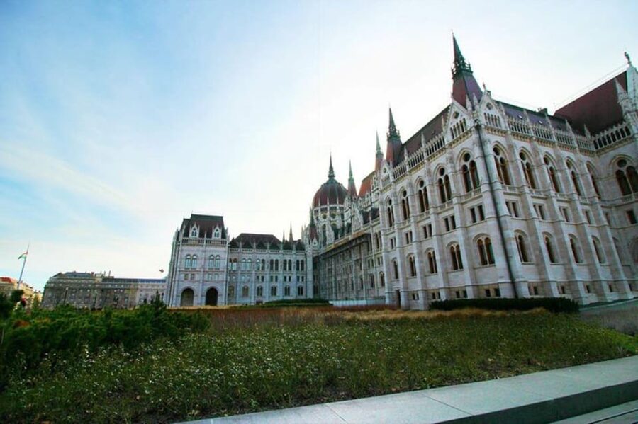 Budapest Half Day Car Tour with Guide - Heroes’ Square, Andrássy Avenue, Liberty Square, and the City’s Big Picture