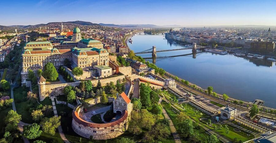 Budapest Half Day Car Tour with Guide - Buda Castle Area, Matthias Church, and Fishermen’s Bastion Views