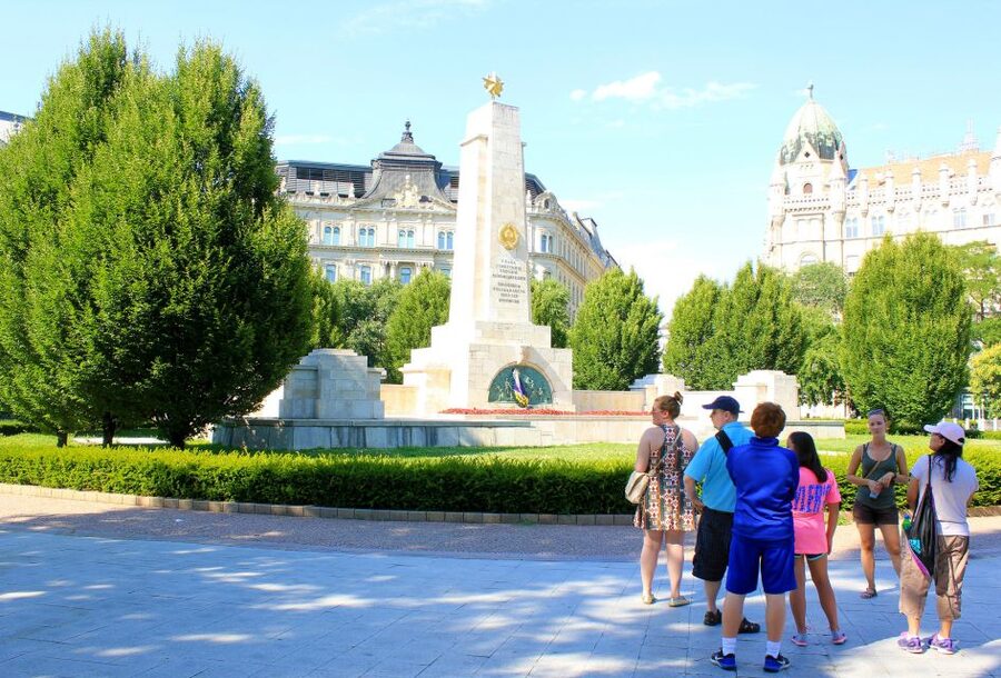 Budapest: Hammer & Sickle Communism Walking Tour - Deák Ferenc Square to real places of the Cold War