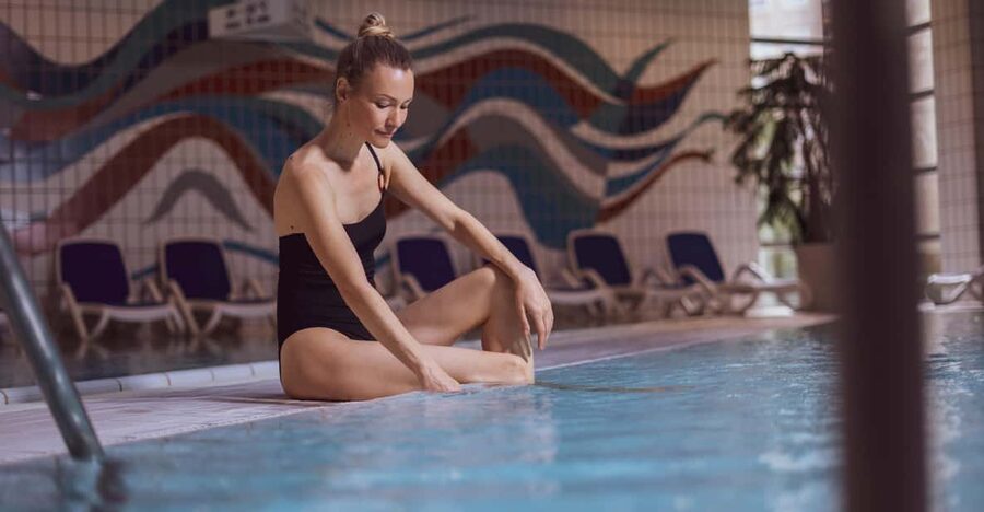 Budapest: Helia Day Spa entry ticket - Hot pools, Finnish sauna, and steam room: your heat cycle game plan