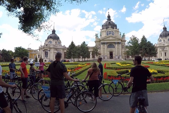 Budapest Highlights Bike Tour with a local guide - St. Stephen’s Basilica and the Big Feelings Stop