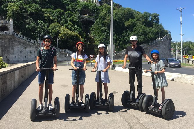Budapest Highlights️ Live Guided Segway Tour - Segway safety: how the guide keeps the ride calm