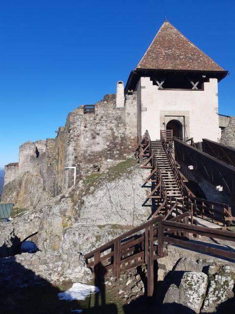 Budapest Hike to Visegrád Castle w or wo Sauna/Danube beach - The guide factor: why the stories make the castle time better