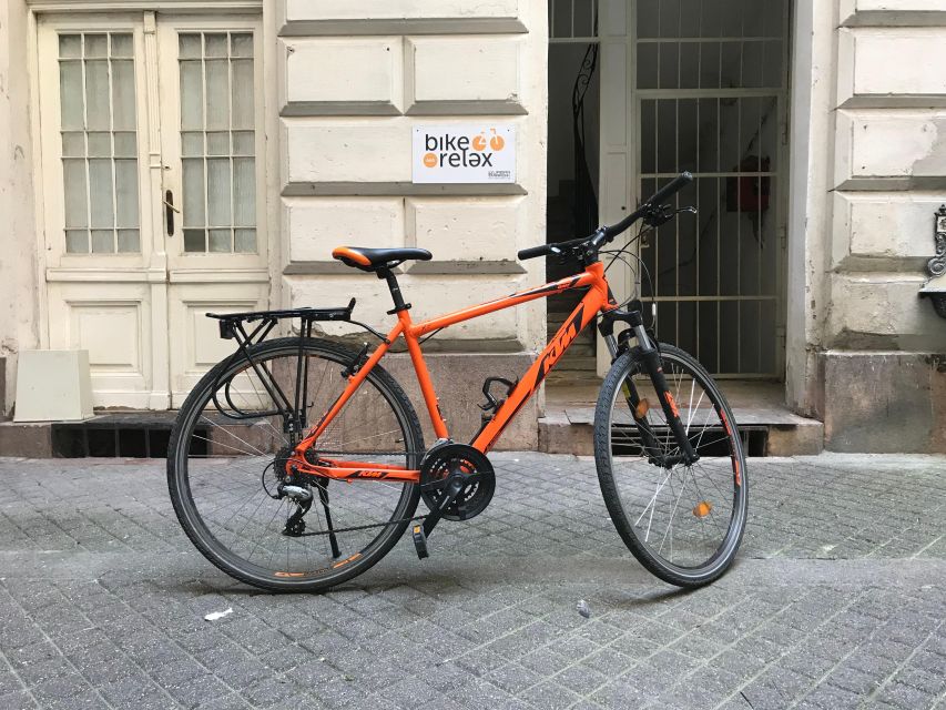 Budapest: Historic Downtown Bicycle Ride with Scenic Views - How hard is it, and who should choose a different plan