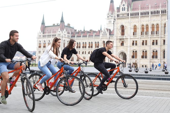 Budapest Historic Downtown Bicycle Tour in small groups - What the Best Reviews Reveal, and How You Can Use That