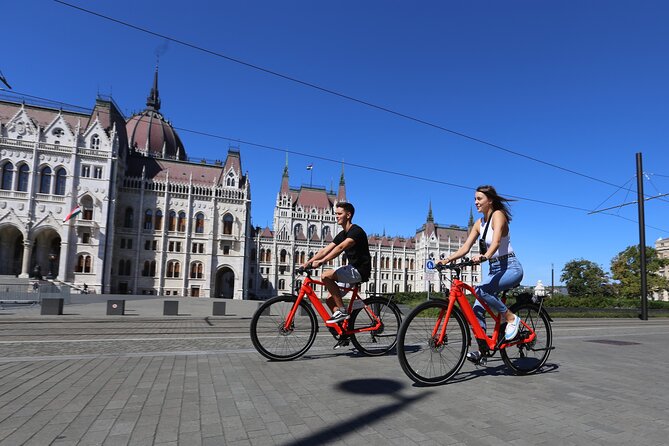 Budapest: Historic Downtown ride on E-Bicycles Buda & Pest - Riverfront to Central Market Hall, plus the Great Synagogue exterior
