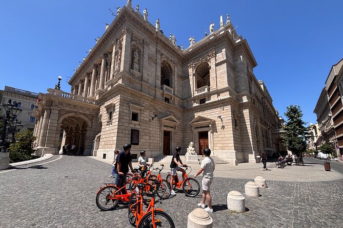 Budapest Historical Bike Tour in 90 Minutes - Regular Bikes vs Electric Bikes: Comfort Without Losing the Fun