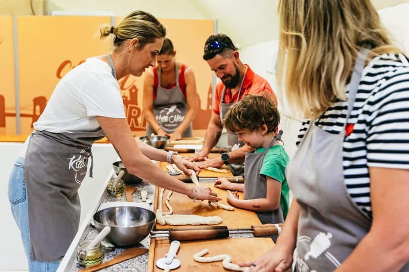 Budapest: Hungarian Chimney Cake Workshop in the City Center - Your 75-Minute Flow: From Dough Strips to Shiny, Crunchy Crust