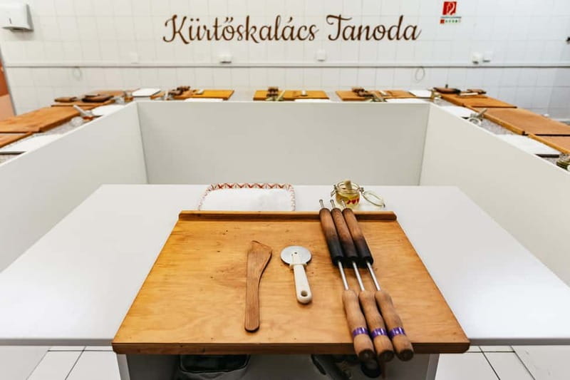 Budapest: Hungarian Chimney Cake Workshop in the City Center - Three Cakes, One Recipe: Why This Workshop Feels Like Real Value