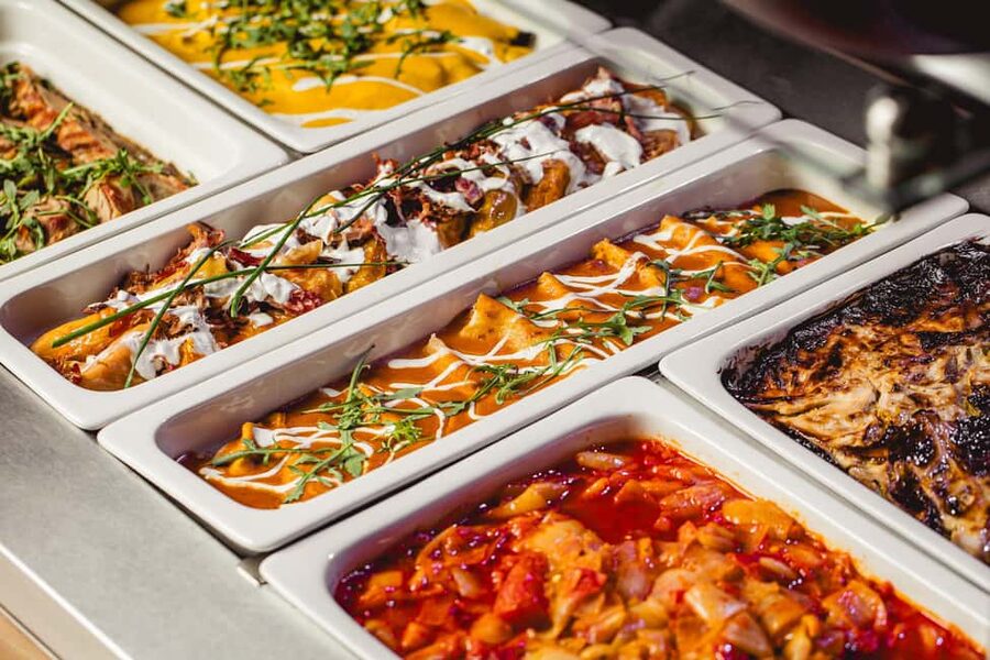 Budapest: Hungarian Dinner & Show with Unlimited Drinks - FAQ