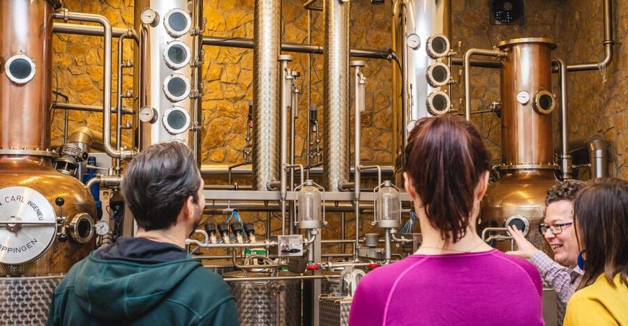 Budapest: Hungarian Whisky, Gin, and Pálinka Tasting - Why This Budapest Pálinka Tasting Feels Different