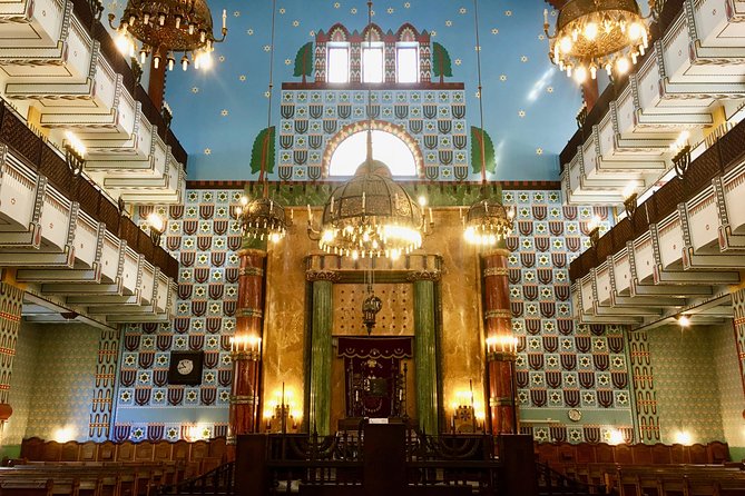 Budapest Jewish Heritage: Synagogues, Shoes, Secrets & Flódni - Shoes on the Danube Bank: remembrance with a date you can remember