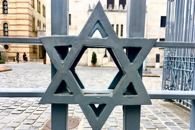 Budapest Jewish Heritage: Synagogues, Shoes, Secrets & Flódni - Flódni at the end: food as a memory, not a closing gimmick