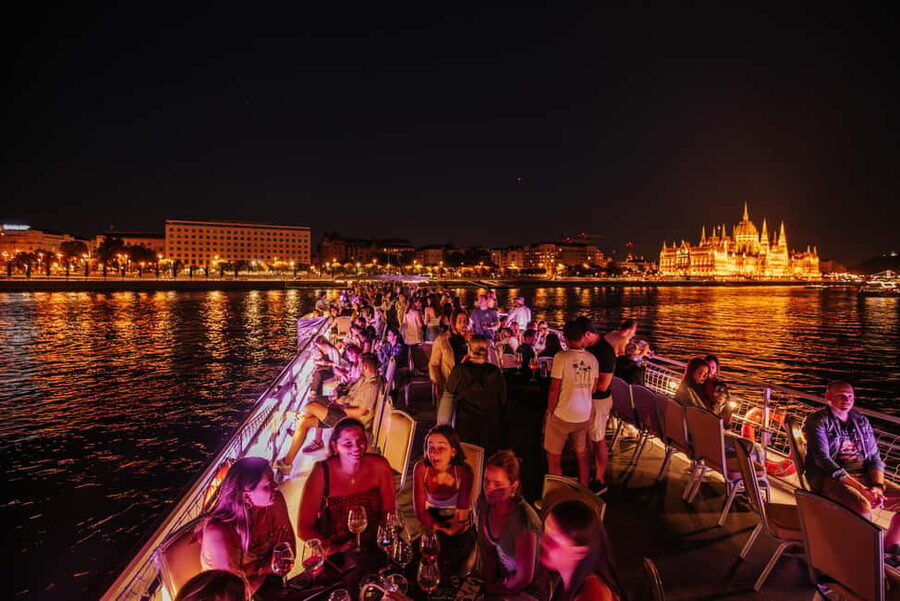 Budapest: Lotus Cruise with Unlimited Aperol and Prosecco - Key Things to Know Before You Go