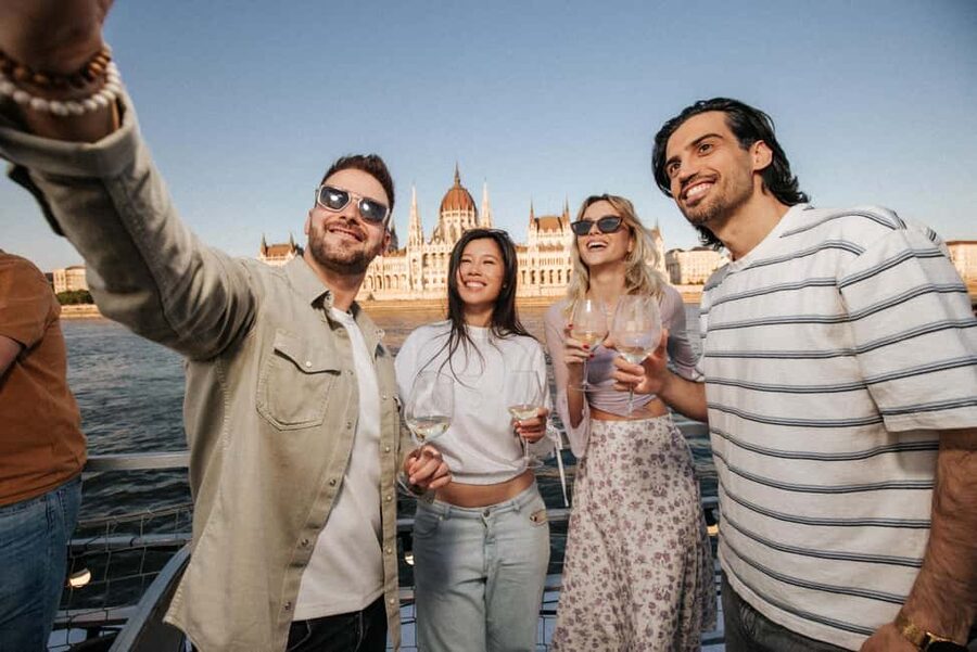 Budapest: Lotus Cruise with Unlimited Aperol and Prosecco - Getting On Board: Pier 9 and the Zsófia Rendezvényhajó