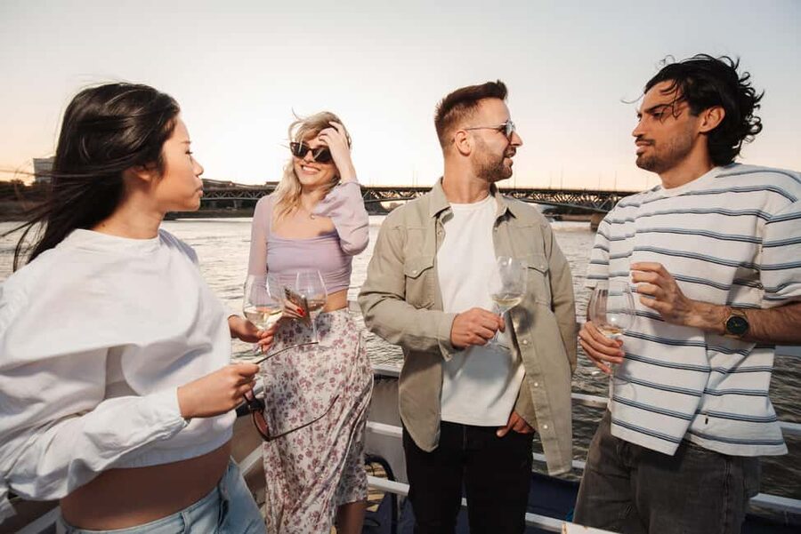 Budapest: Lotus Cruise with Unlimited Aperol and Prosecco - Photos You Will Actually Be Happy With: Deck Strategy for Parliament and Castle