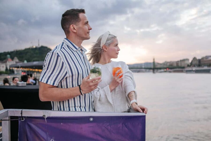 Budapest: Lotus Cruise with Unlimited Aperol and Prosecco - How the Timing Works: A Short Cruise That Still Feels Complete