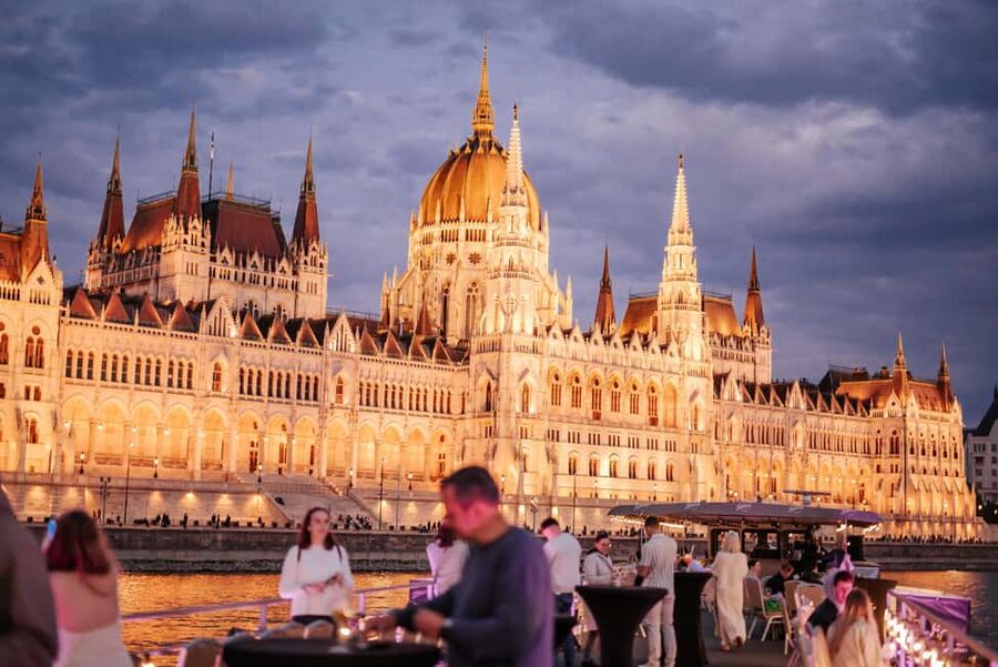 Budapest: Lotus Cruise with Unlimited Aperol and Prosecco - Who This Cruise Is Best For (and Who Should Skip It)