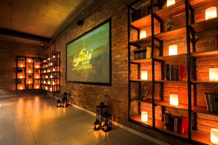 Budapest: Mandala Day Spa & Luxury Pool Experience - Drinks, tea bar, and the small luxuries that keep you comfortable