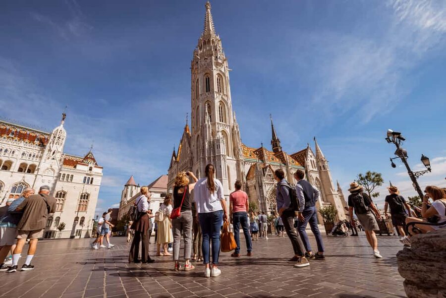 Budapest: Matthias Church: Colorful Tiles & Coronations Tour - The street stops that explain Buda’s cycles of destruction and rebirth